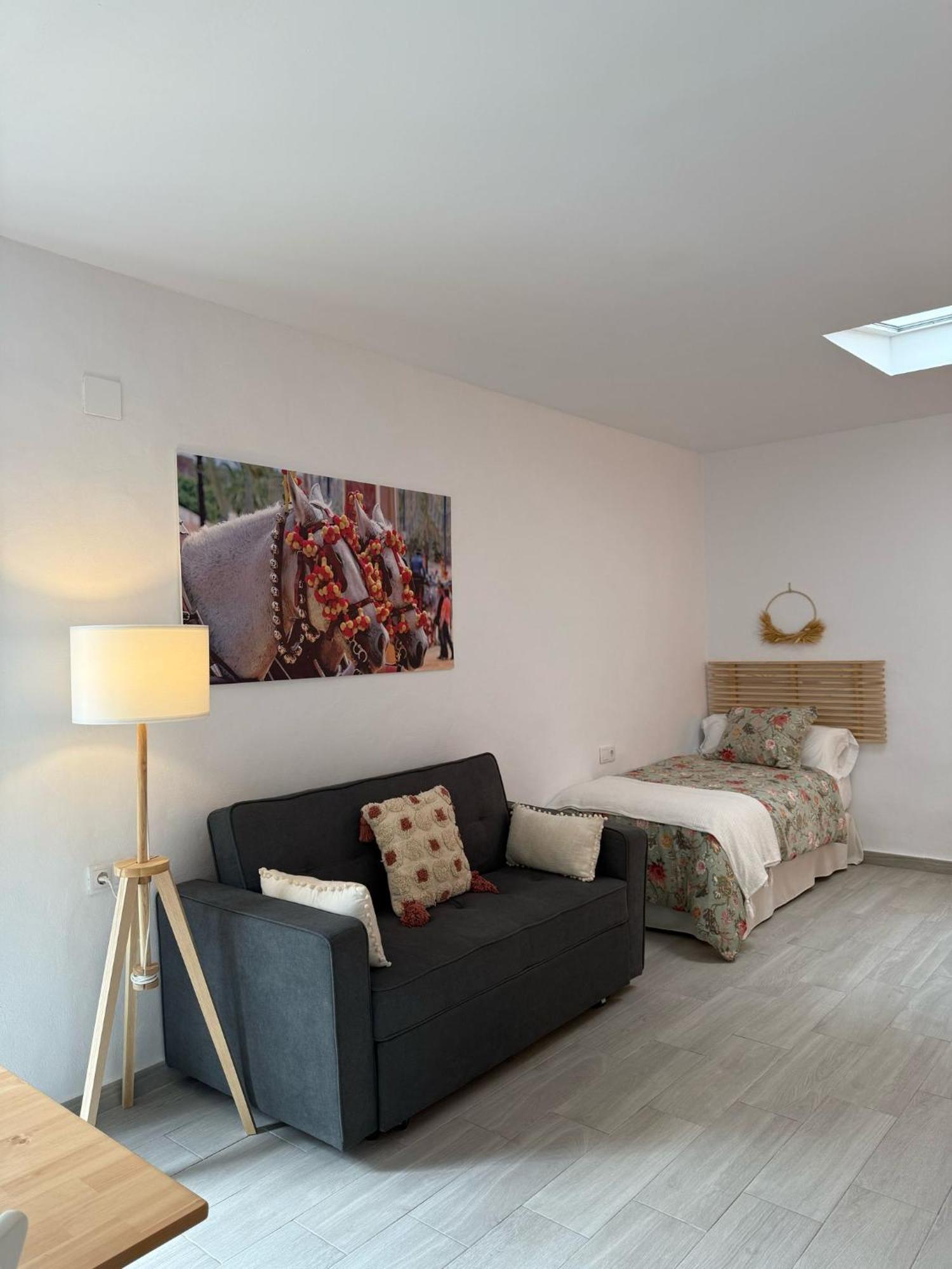 Apartamentos Turisticos A.Parra Jerez de la Frontera Kültér fotó