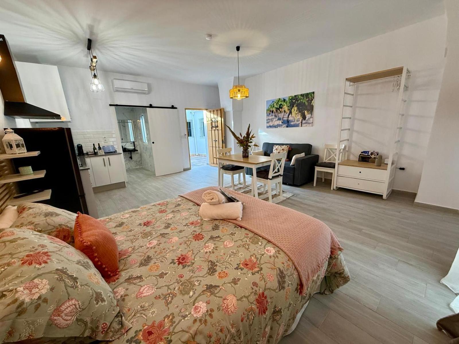 Apartamentos Turisticos A.Parra Jerez de la Frontera Kültér fotó